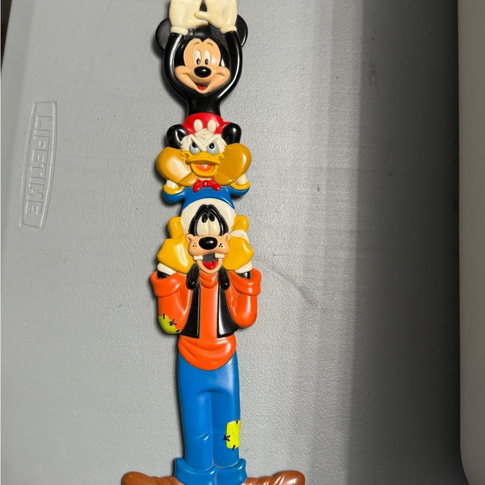 Disney backscratcher